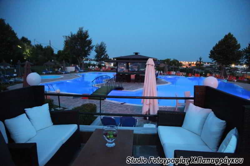 Alexander Hotel 塞雷 外观 照片
