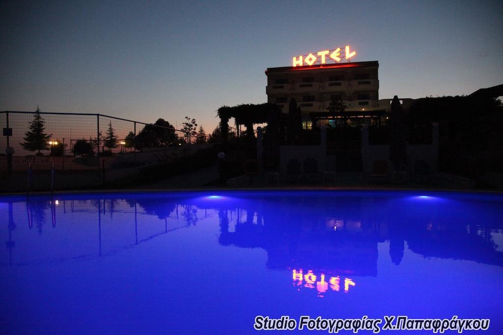 Alexander Hotel 塞雷 外观 照片